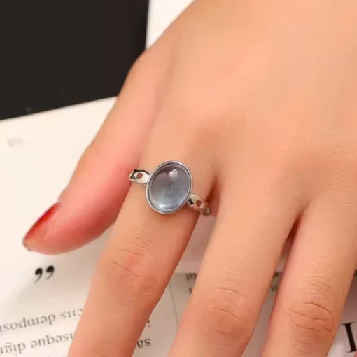 Anillo antiguo con zafiro Zoé