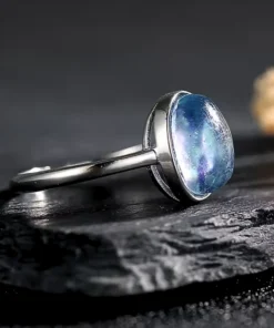 Anillo antiguo con zafiro Zoé