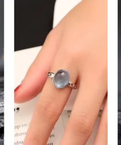Anillo antiguo con zafiro Zoé
