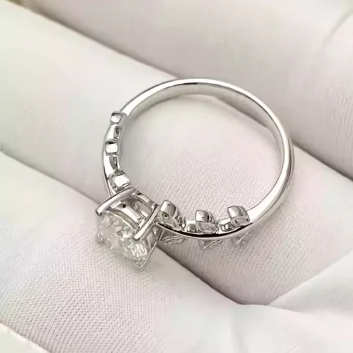 Anillo con piedra Gabrielle