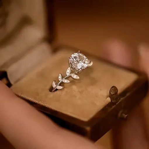 Anillo con piedra Gabrielle