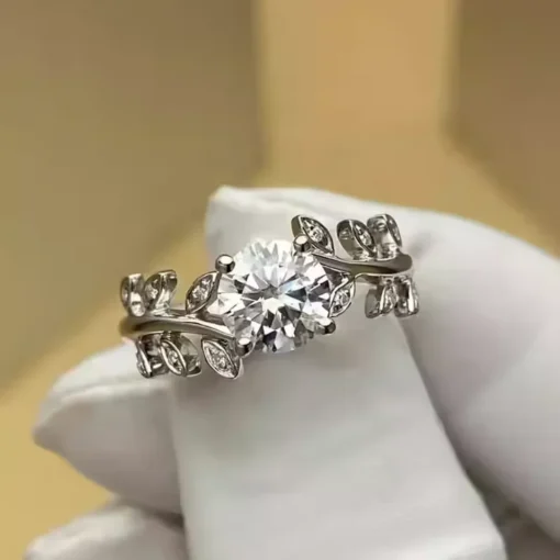 Anillo con piedra Gabrielle