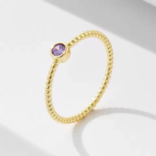 Anillo de oro con amatista June