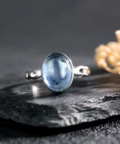 Anillo de plata con aguamarina