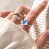 Anillo de plata con piedra luna