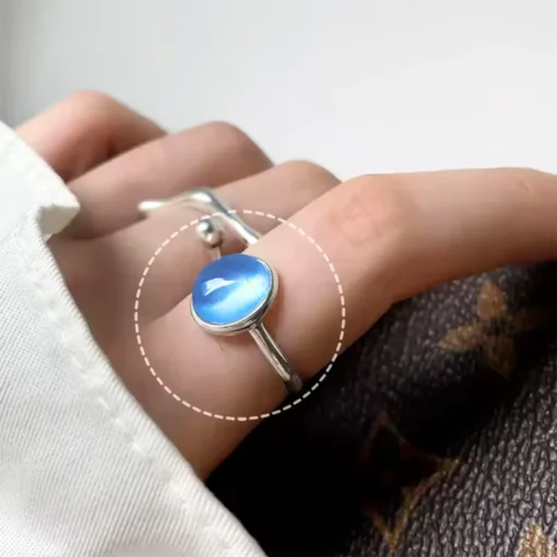 Anillo de plata con piedra luna