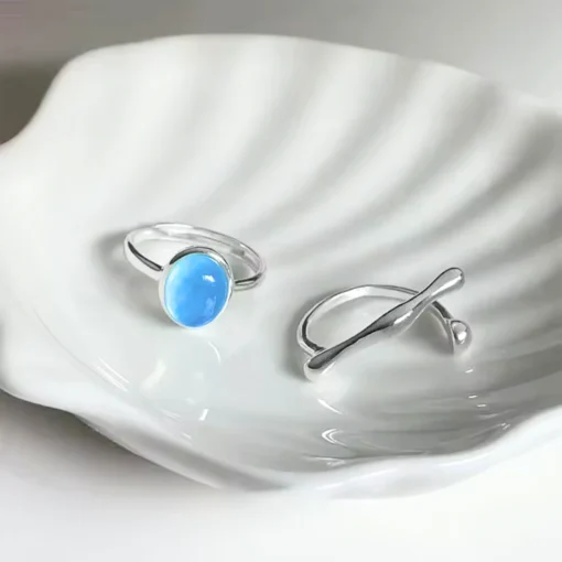 Anillo de plata con piedra luna