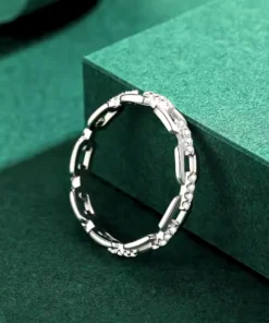 Anillo fino de plata Noémie