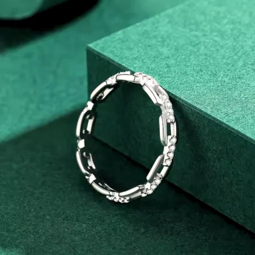 Anillo fino de plata Noémie