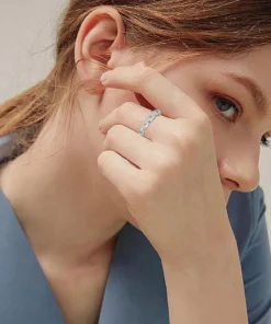 Anillo fino de plata Noémie