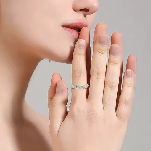 Anillo fino de plata Noémie