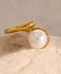 Anillo moderno con perla Maïa
