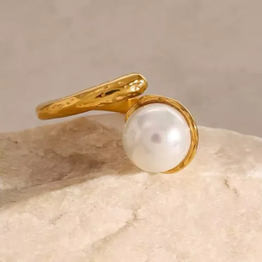 Anillo moderno con perla Maïa
