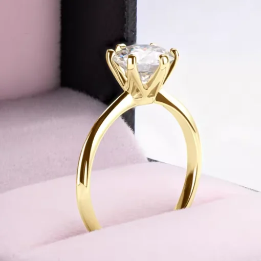 Anillo solitario de oro Emma