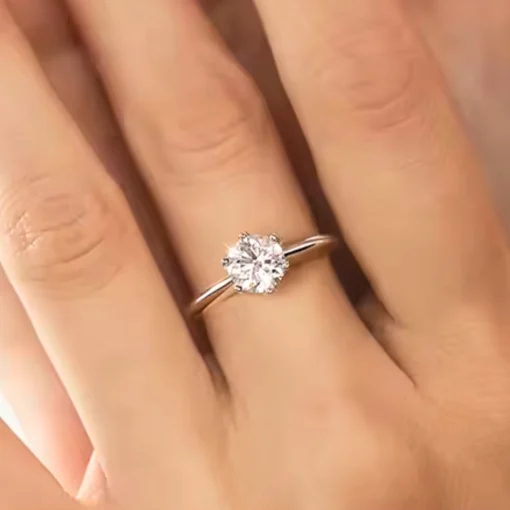 Anillo solitario de plata Léna