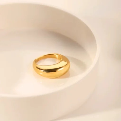 Anillo tipo sello en oro Sana