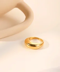 Anillo tipo sello en oro Sana