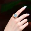 Anillo vintage con aguamarina