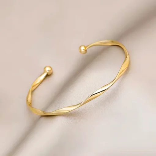 Brazalete rígido de mujer Paula a la moda