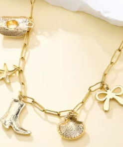 Collar Charm Dorado para Mujer – elegante y sofisticado, joya atemporal