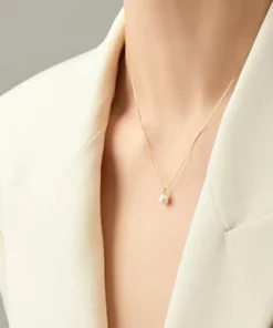Collar con colgante de perla Justine